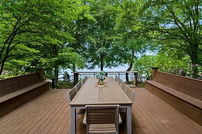 Ambassador Ridge W/optional Boat Rental