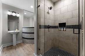 Ambassador Ridge W/optional Boat Rental