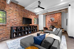 Ambassador Ridge W/optional Boat Rental