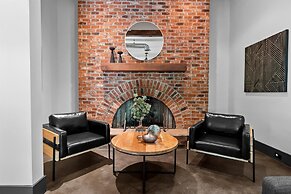 Ambassador Ridge W/optional Boat Rental