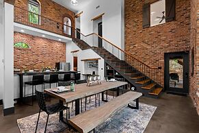 Ambassador Ridge W/optional Boat Rental