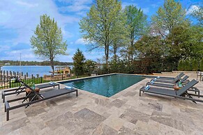 Keenan Beach W/beach, Heated Pool & Game Room