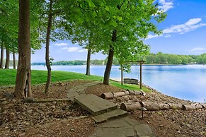 Grand Bay W/hot Tub, 440' Shoreline & Optional Boat Rental