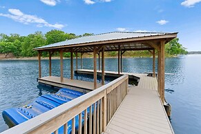 Grand Bay W/hot Tub, 440' Shoreline & Optional Boat Rental
