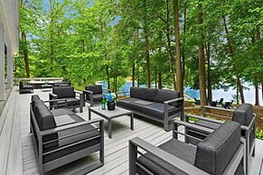 Grand Bay W/hot Tub, 440' Shoreline & Optional Boat Rental