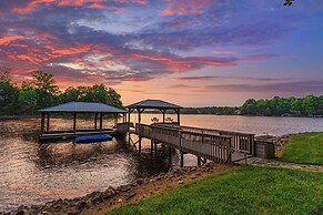 Grand Bay W/hot Tub, 440' Shoreline & Optional Boat Rental