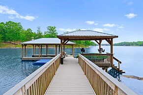 Grand Bay W/hot Tub, 440' Shoreline & Optional Boat Rental