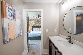 Sterling on Strawpocket