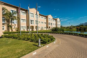 Howard Johnson Hotel & Convention Center by Wyndham, Merlo