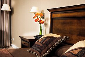 Howard Johnson Hotel & Convention Center by Wyndham, Merlo