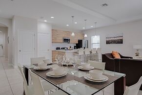 Balmoral Resort-194al 4 Bedroom Home by RedAwning