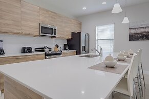 Balmoral Resort-194al 4 Bedroom Home by RedAwning