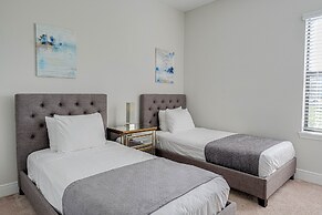 Balmoral Resort-194al 4 Bedroom Home by RedAwning