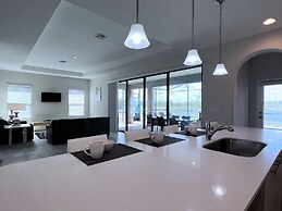 Balmoral Resort-207mcv 4 Bedroom Home by RedAwning