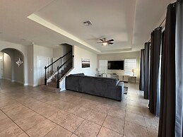 Balmoral Resort-207mcv 4 Bedroom Home by RedAwning