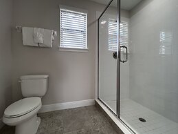 Balmoral Resort-207mcv 4 Bedroom Home by RedAwning