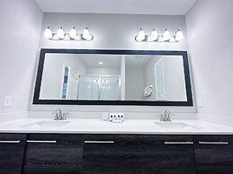 Balmoral Resort-213al 3 Bedroom Home by RedAwning