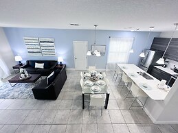 Balmoral Resort-213al 3 Bedroom Home by RedAwning