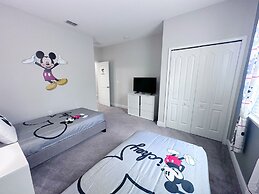 Balmoral Resort-213al 3 Bedroom Home by RedAwning