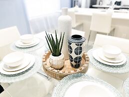 Balmoral Resort-213al 3 Bedroom Home by RedAwning