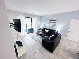 Balmoral Resort-213al 3 Bedroom Home by RedAwning