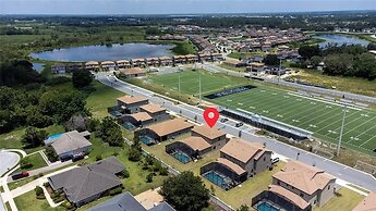 Balmoral Resort-224mcv 4 Bedroom Home by RedAwning