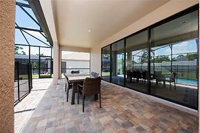 Balmoral Resort-224mcv 4 Bedroom Home by RedAwning