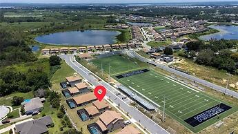 Balmoral Resort-224mcv 4 Bedroom Home by RedAwning