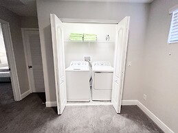 Balmoral Resort-210bp 4 Bedroom Home by RedAwning