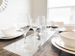 Balmoral Resort-210bp 4 Bedroom Home by RedAwning