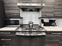 Balmoral Resort-210bp 4 Bedroom Home by RedAwning