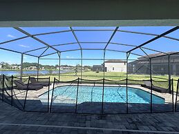 Balmoral Resort-210bp 4 Bedroom Home by RedAwning