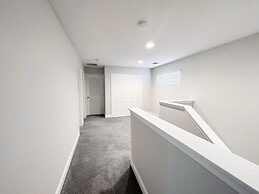 Balmoral Resort-210bp 4 Bedroom Home by RedAwning