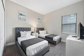 Balmoral Resort-222mcv 4 Bedroom Home by RedAwning