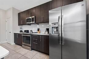 Balmoral Resort-222mcv 4 Bedroom Home by RedAwning