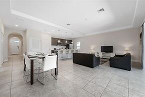 Balmoral Resort-222mcv 4 Bedroom Home by RedAwning