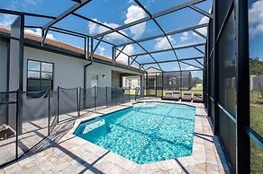 Balmoral Resort-222mcv 4 Bedroom Home by RedAwning