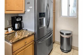 Menehune Shores, #210 3 Bedroom Condo by RedAwning
