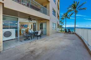 Menehune Shores, #210 3 Bedroom Condo by RedAwning