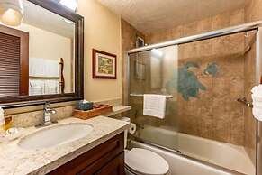 Menehune Shores, #210 3 Bedroom Condo by RedAwning