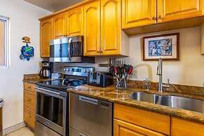 Menehune Shores, #210 3 Bedroom Condo by RedAwning