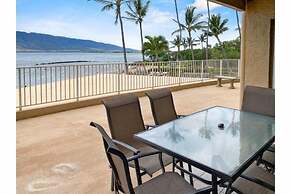 Menehune Shores, #210 3 Bedroom Condo by RedAwning