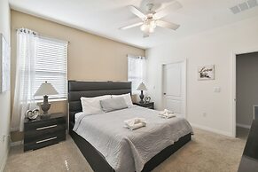 7704oml-solterra Resort 7 Bedroom Home by RedAwning