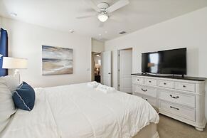 7704oml-solterra Resort 7 Bedroom Home by RedAwning