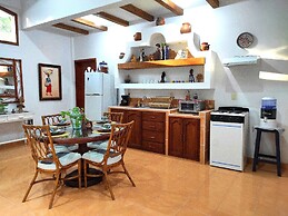 FolklorSuites