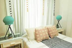 FolklorSuites