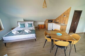 DOLPHIN BAY BOUTIQUE COMPLEX Sozopol