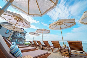 DOLPHIN BAY BOUTIQUE COMPLEX Sozopol
