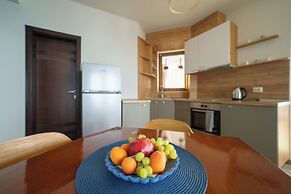 DOLPHIN BAY BOUTIQUE COMPLEX Sozopol