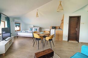 DOLPHIN BAY BOUTIQUE COMPLEX Sozopol